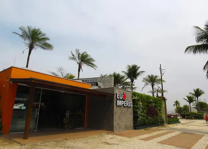 113 Canto Do Forte - 1Dorm - 200 M Da Praia E 20M Dos Bares E Restaurantes - Estacionamento Gratuito E Wi Fi , Tv A Cabo